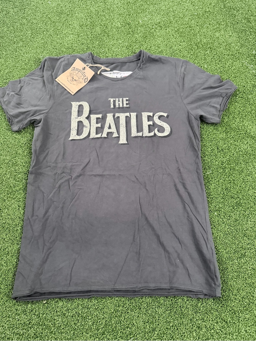 NWT Amplified The Beatles Distressed Logo Graphic Tee XL
